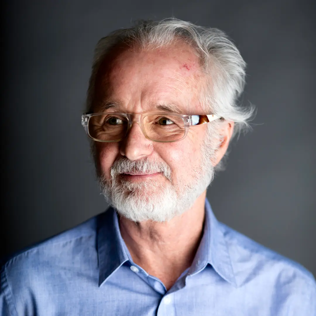 Robert B. — California, USA